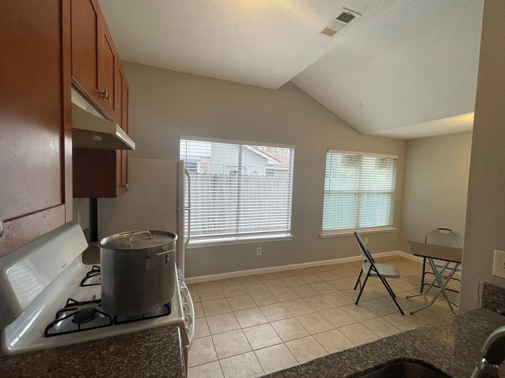 7231 Mesones Dr, Houston, TX 77083