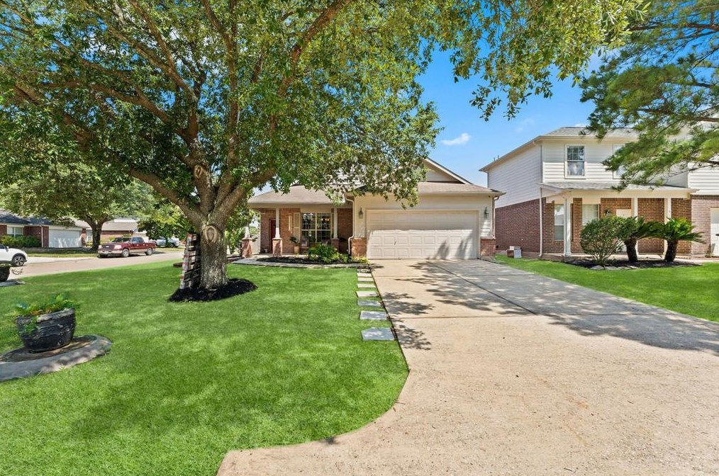 922 Shirefield Ln, Spring, TX 77373-3097