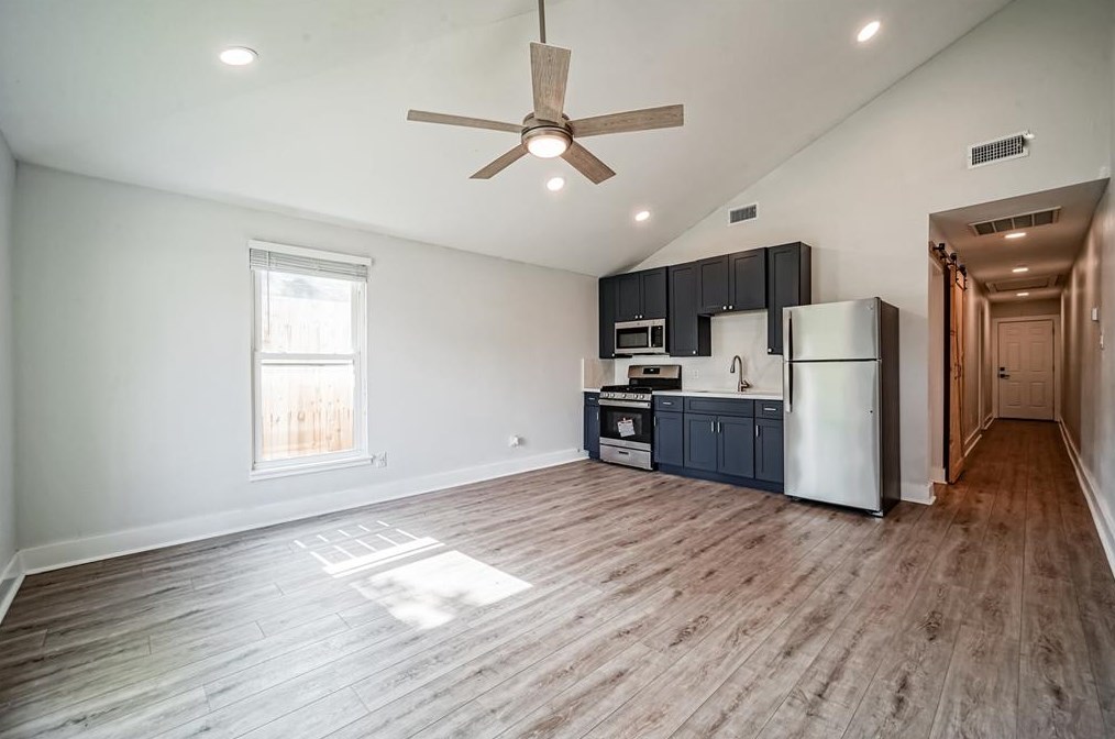 4049 Lucille St, Houston TX  77026-5704 exterior