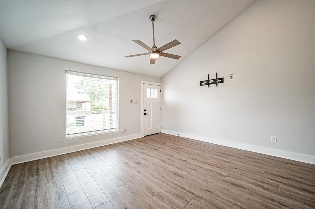 4049 Lucille St, Houston TX  77026-5704 exterior