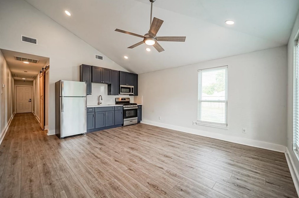 4049 Lucille St, Houston TX  77026-5704 exterior