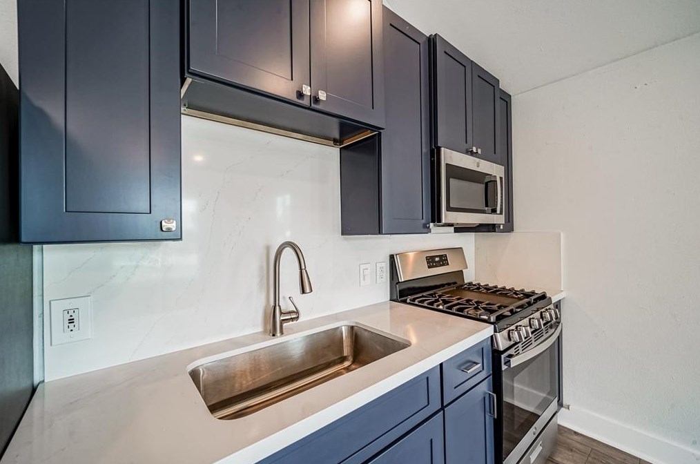 4049 Lucille St, Houston TX  77026-5704 exterior