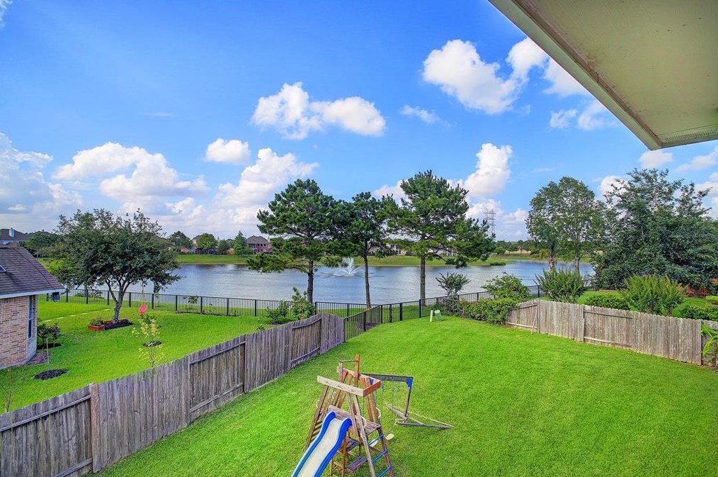 13809 Rose Bay Ct, Pearland, TX 77584