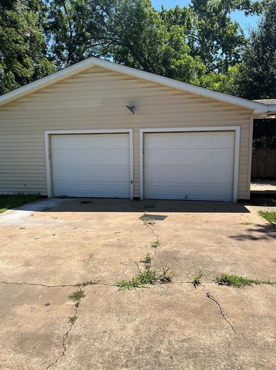 205 N Elm St, Sugar Valley, TX 77480