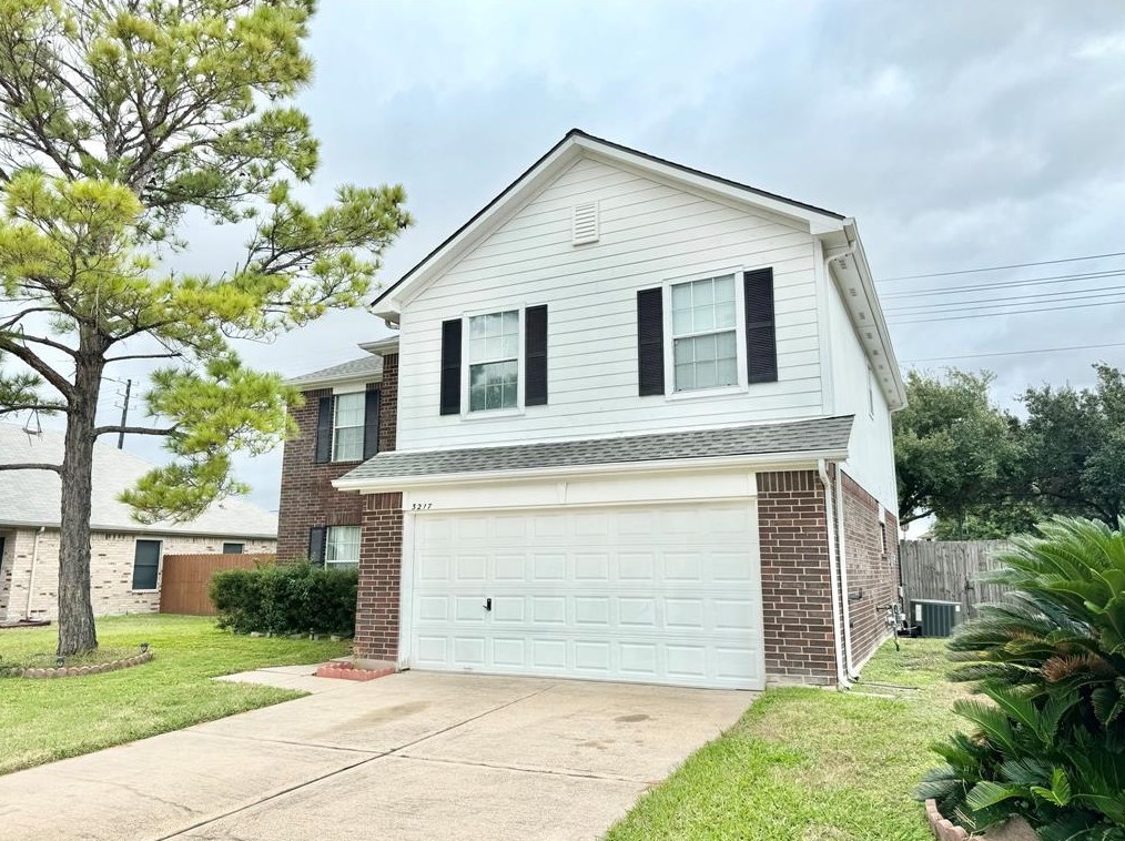 3217 Maryfield Ln, Pearland, TX 77581