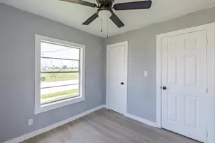 126 W 6th St, Freeport, TX 77541 - Photo 30