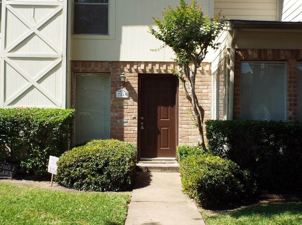 7846 Green Lawn Dr #7846, Houston, TX 77088
