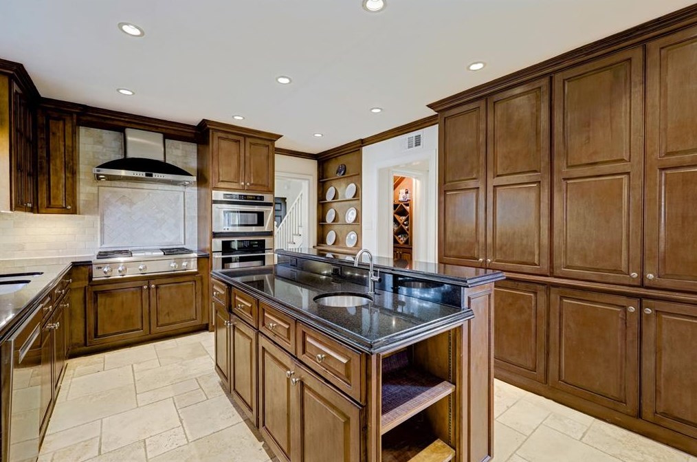 6110 Lk, Houston TX 77005-3134 exterior