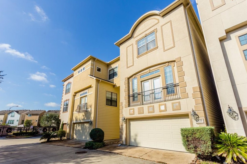 10658 Clearview Villa Pl, Houston, TX 77025