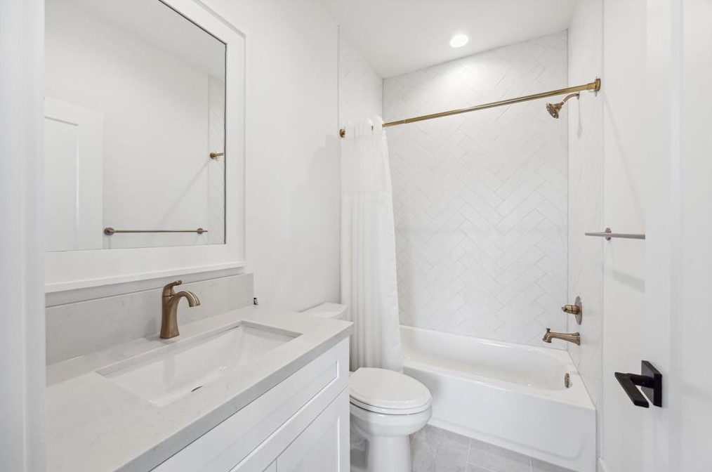 1808 Hazard St, Houston TX 77019-5720 exterior