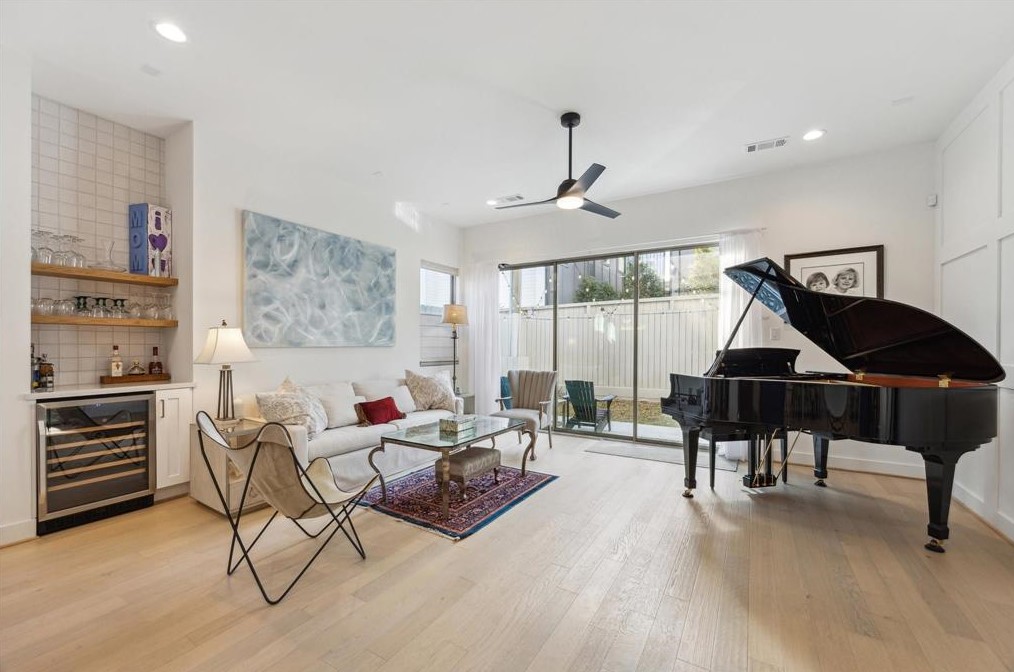 1808 Hazard St, Houston TX 77019-5720 exterior