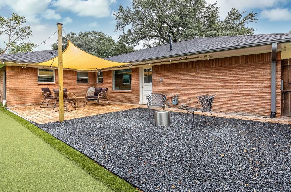 6132 Jason St, Houston TX  77096-1427 exterior