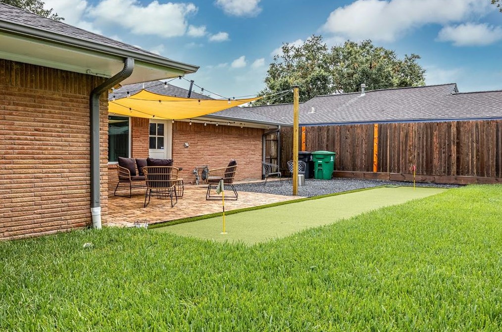 6132 Jason St, Houston TX  77096-1427 exterior