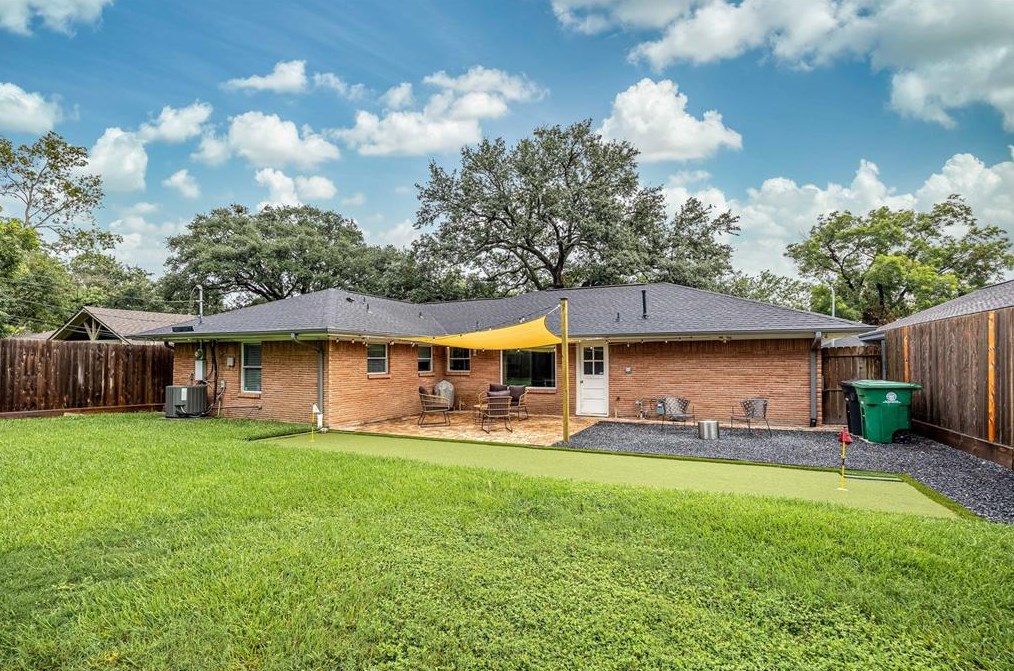 6132 Jason St, Houston TX  77096-1427 exterior