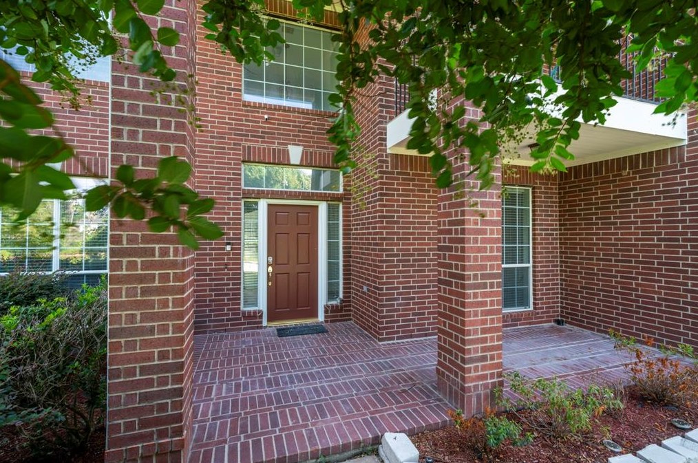 7822 Heron Lakes Dr, Houston, TX 77064-1712