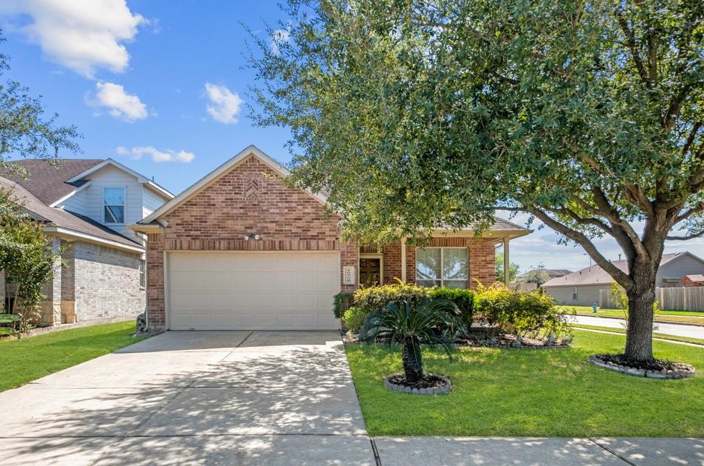 15702 Granite Mountain Trl, Houston, TX 77049-1153