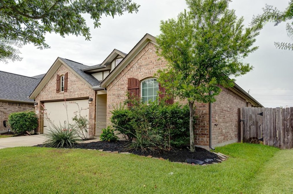 2851 Park Hills Dr, Katy, TX 77494