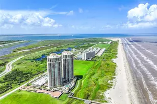 801 E Beach Dr, Galveston, TX 77550 - Photo 2