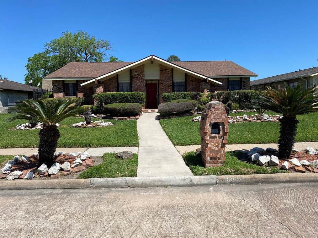 14515 Merry Meadow Dr, Houston, TX 77049-4319