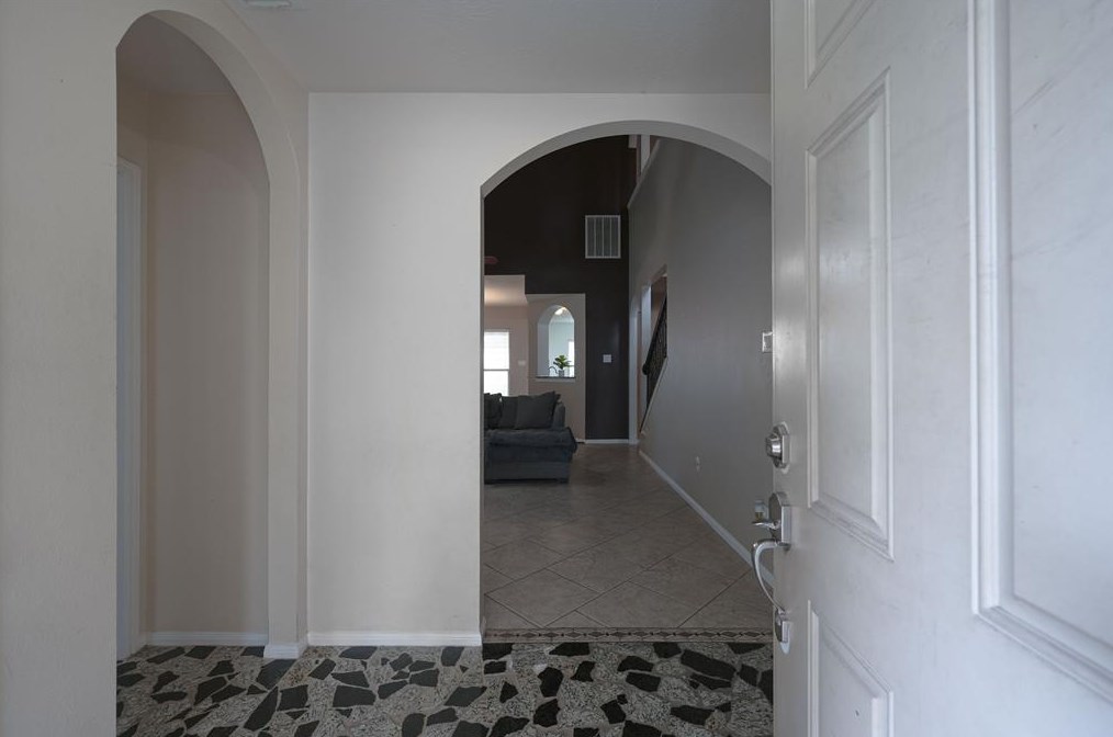 1919 Rock Ridge Dr, Houston, TX 77049