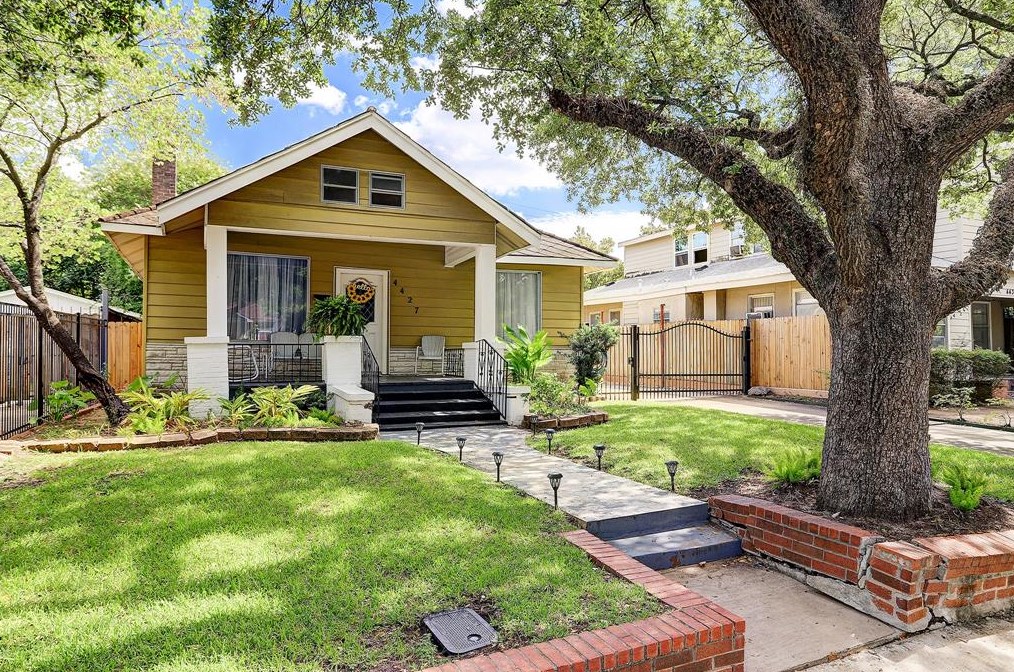 4427 Mckinney St, Houston, TX 77023-1127