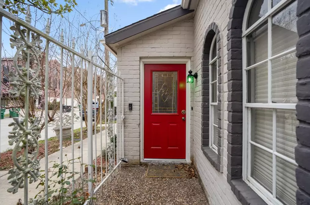 3910 Roseland St, Houston TX  77006-4923 exterior