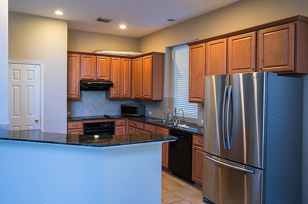 7831 Stone Oak Ct, Houston TX  77070-4337 exterior