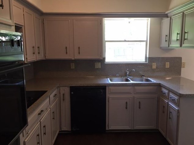 16422 Spinnaker Dr, Crosby, TX 77532