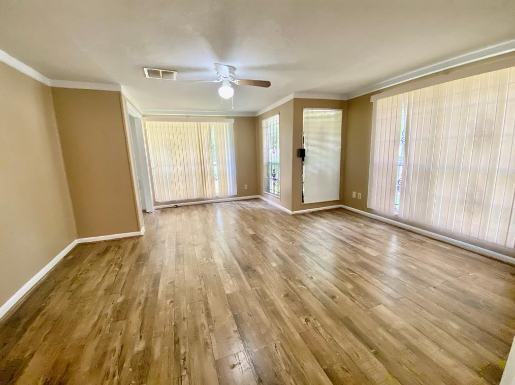 6220 Beall St, Houston, TX 77091