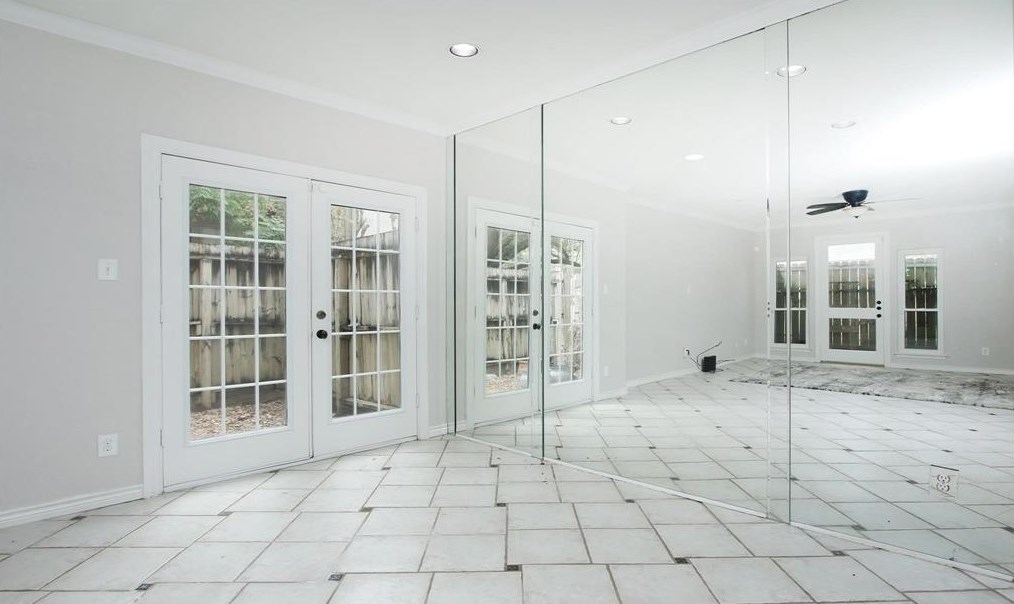 2100 Tanglewilde St Apt 451, Houston, TX 77063