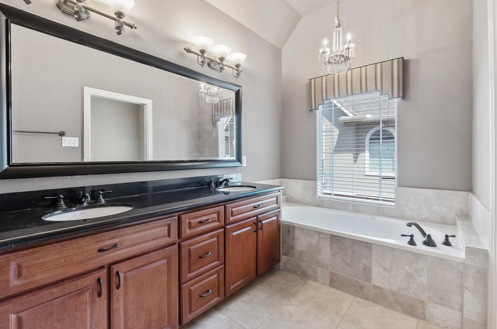 313 Grv St, Houston TX 77020-6029 exterior