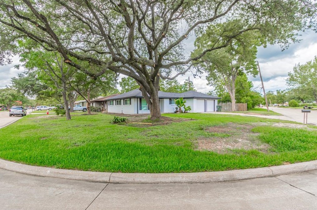 17131 Faring Rd, Houston, TX 77049