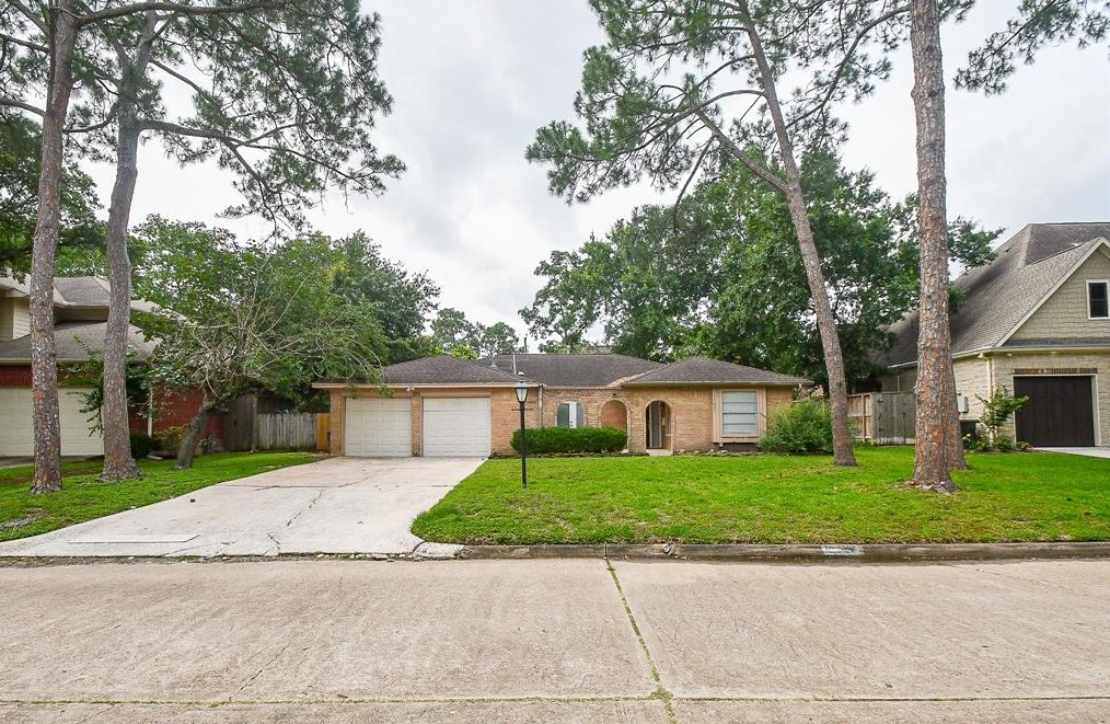 14027 Queensbury Ln, Houston, TX 77079