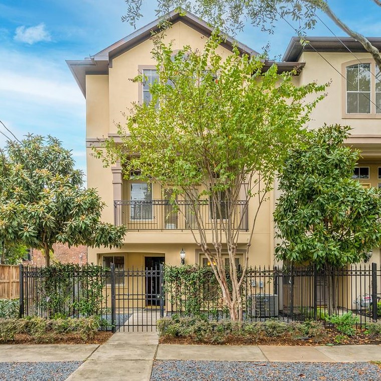 315 Sandman St, Houston, TX 77007