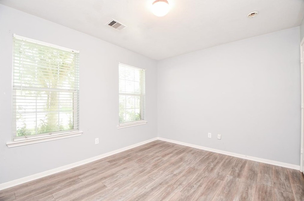 917 Almond St, Baytown TX  77521-6529 exterior