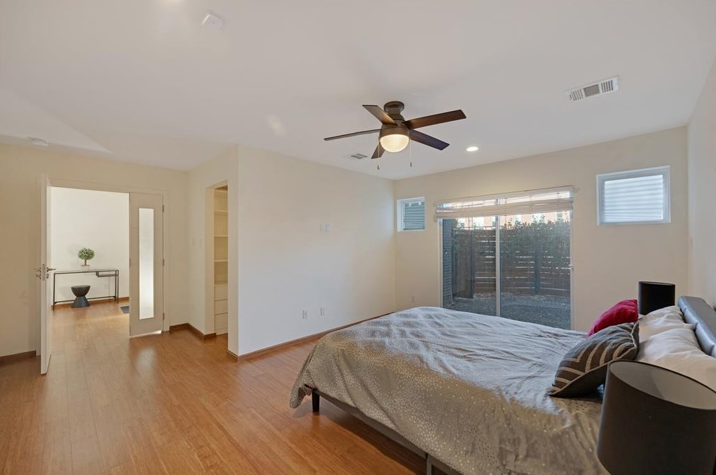 2009 Eagle St, Houston TX  77004-5106 exterior