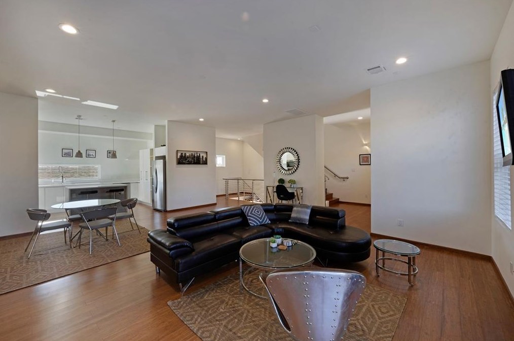 2009 Eagle St, Houston TX  77004-5106 exterior