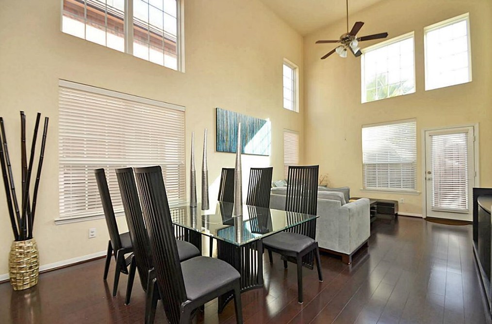 1307 Glenwood Canyon Ln, Houston TX  77077-1075 exterior
