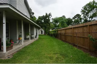 4308 Banner Drive, Houston, TX 77013 - Photo 8