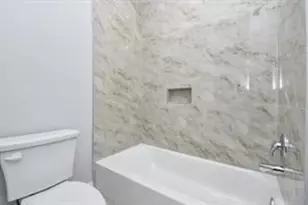 9337 Freeland St, Houston, TX 77075 - Photo 8