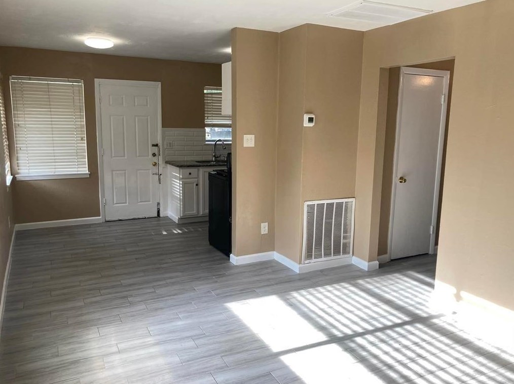 5220 Antha St, Houston TX  77016-4114 exterior