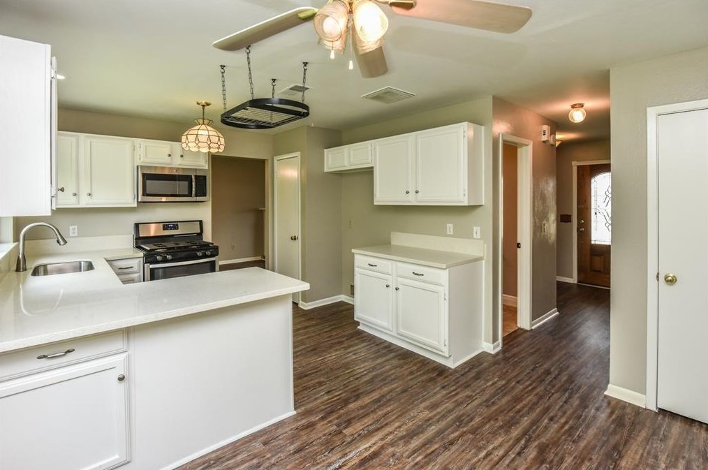 12315 Flaxen Dr, Houston, TX 77065