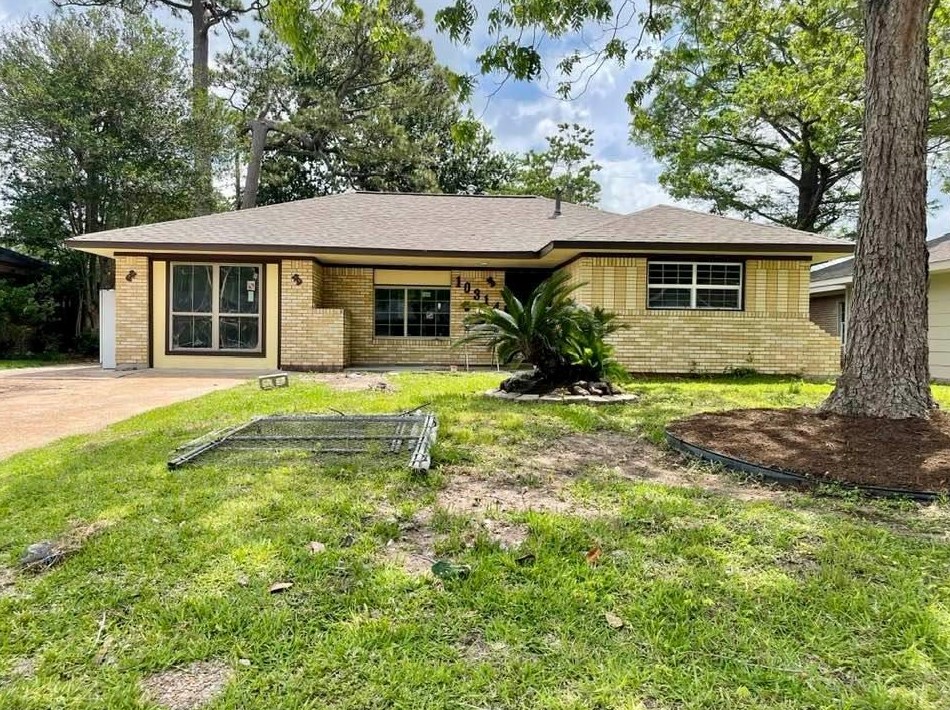 10314 Bretton Dr, Houston TX  77016-3222 exterior
