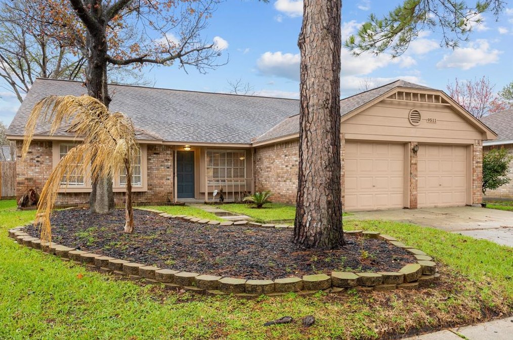9511 Twilight Moon Dr, Houston, TX 77064