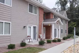 808 Treewood Dr, Hillsboro, OH 45133 - Photo 6
