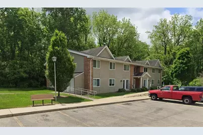 808 Treewood Dr, Hillsboro, OH 45133 - Photo 2
