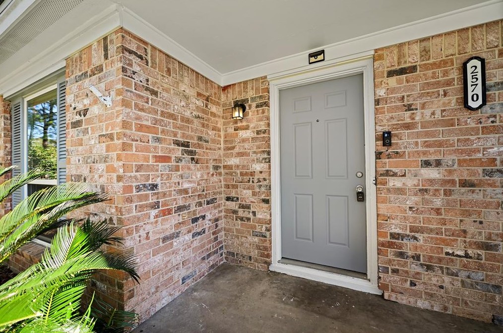 2570 Kevin Ln, Houston, TX 77043