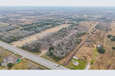 19701 Highway 35, Alvin, TX 77511 - Photo 4