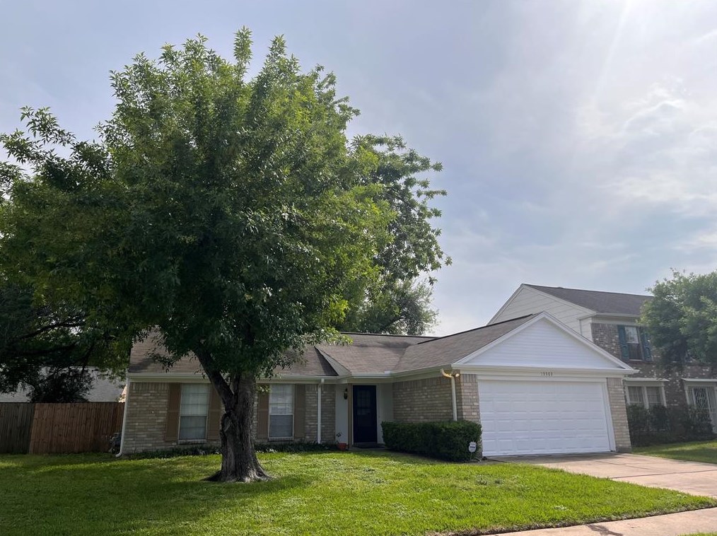 13303 Klamath Falls Dr, Houston, TX 77041