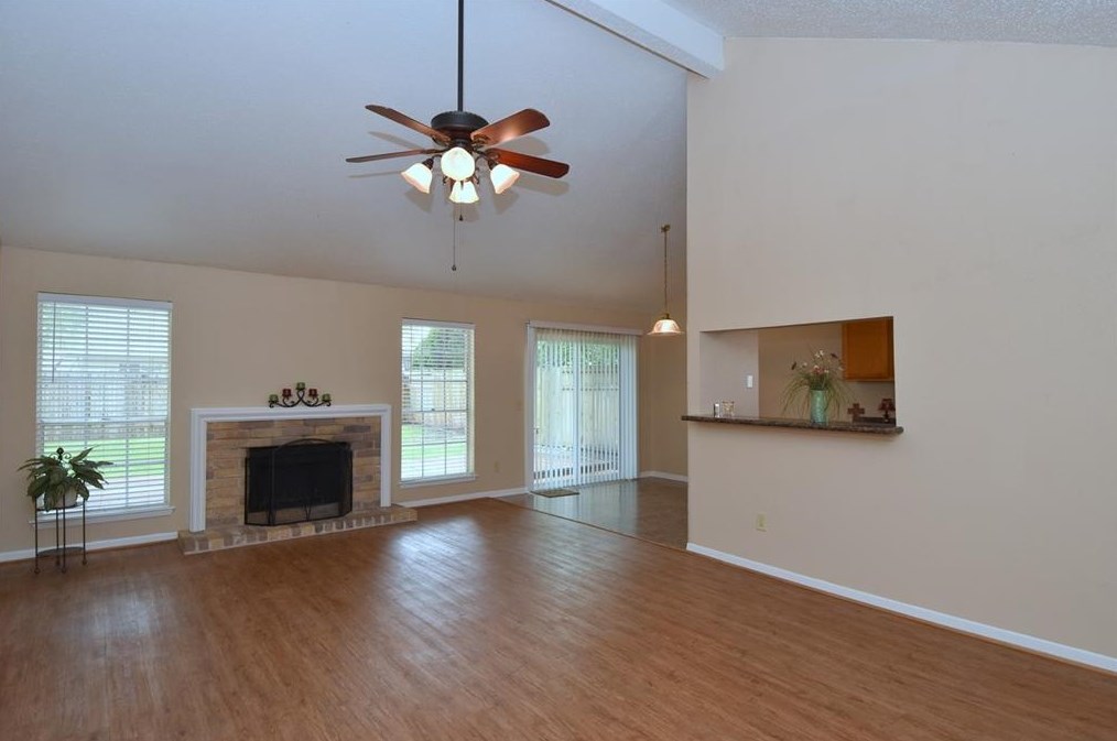 13303 Klamath Falls Dr, Houston TX  77041-4805 exterior
